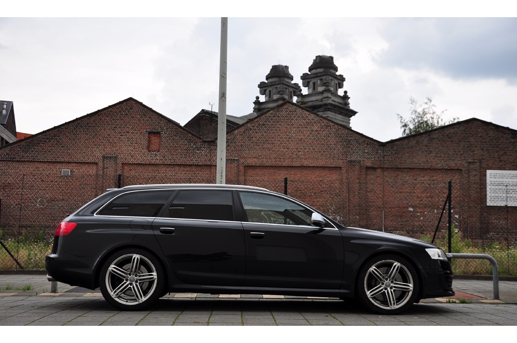 490853RS6617.jpg