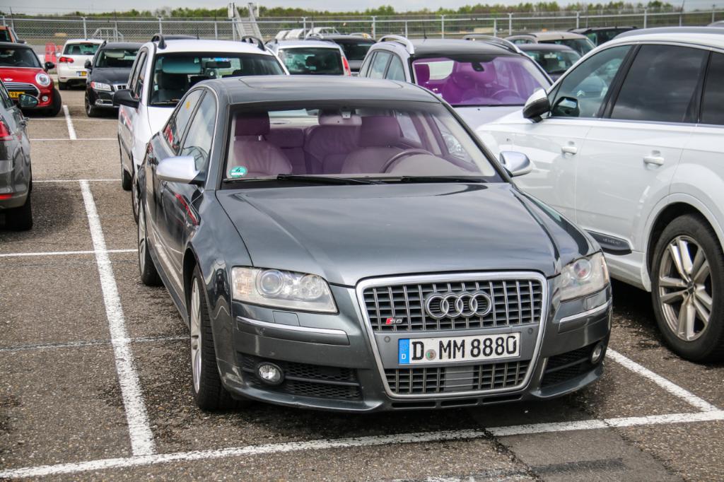 4926572190S8D3.jpg