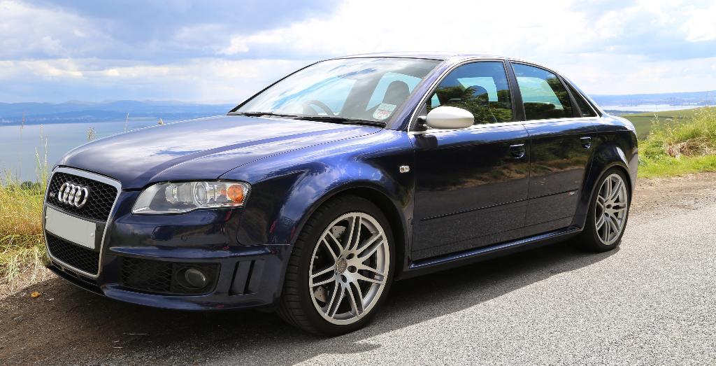 492925AUDIRS41370.jpg