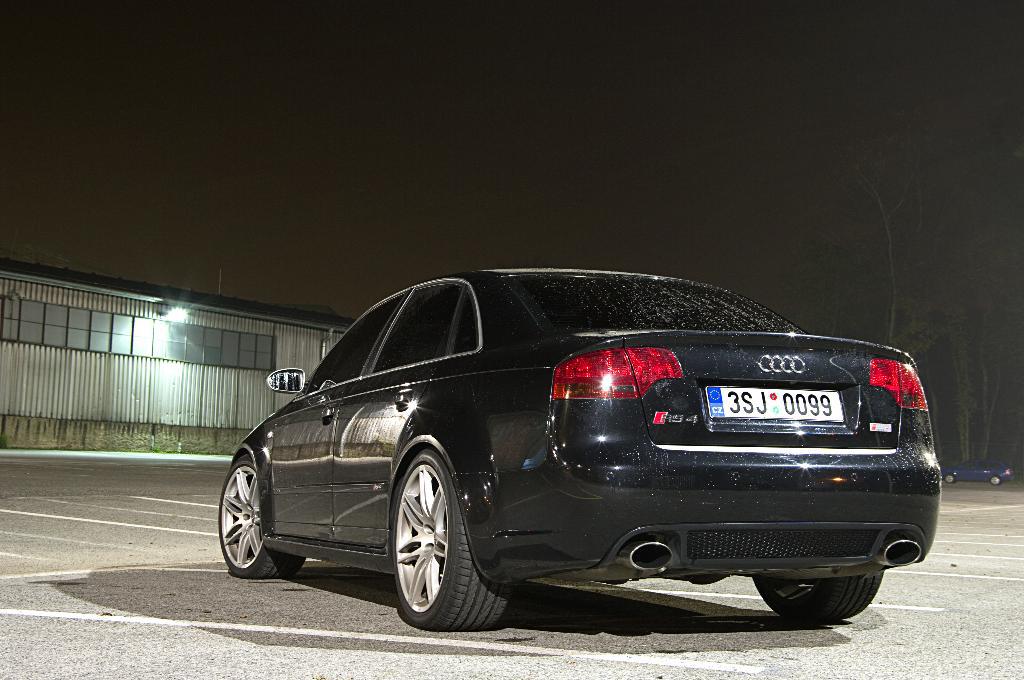 493560AUDIRS41649.jpg