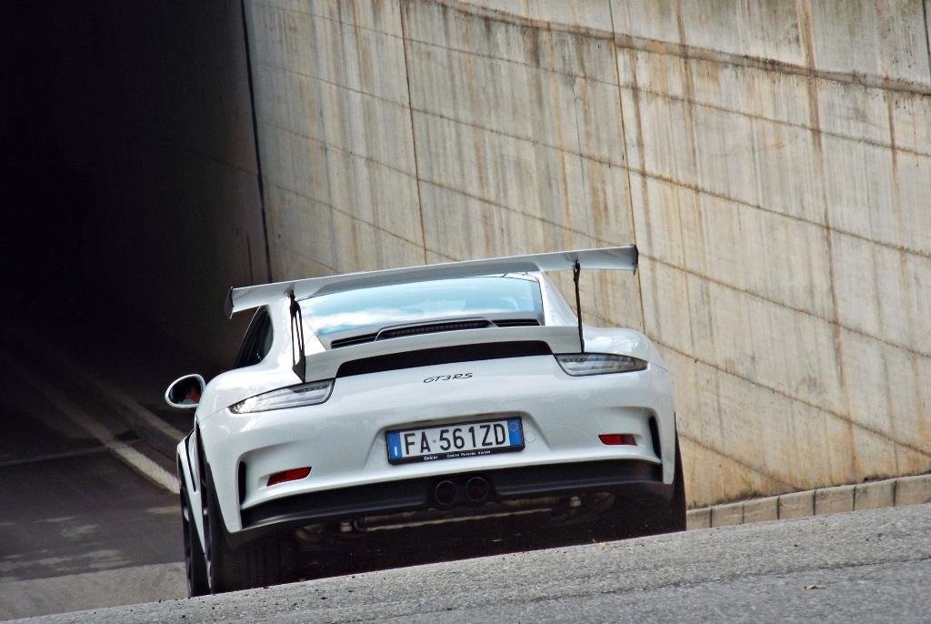 4954650228PORSCHE991GT3RS.jpg