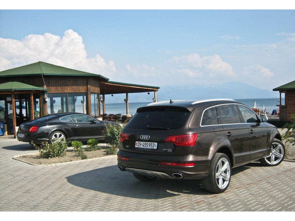 496015475Q7V12.jpg