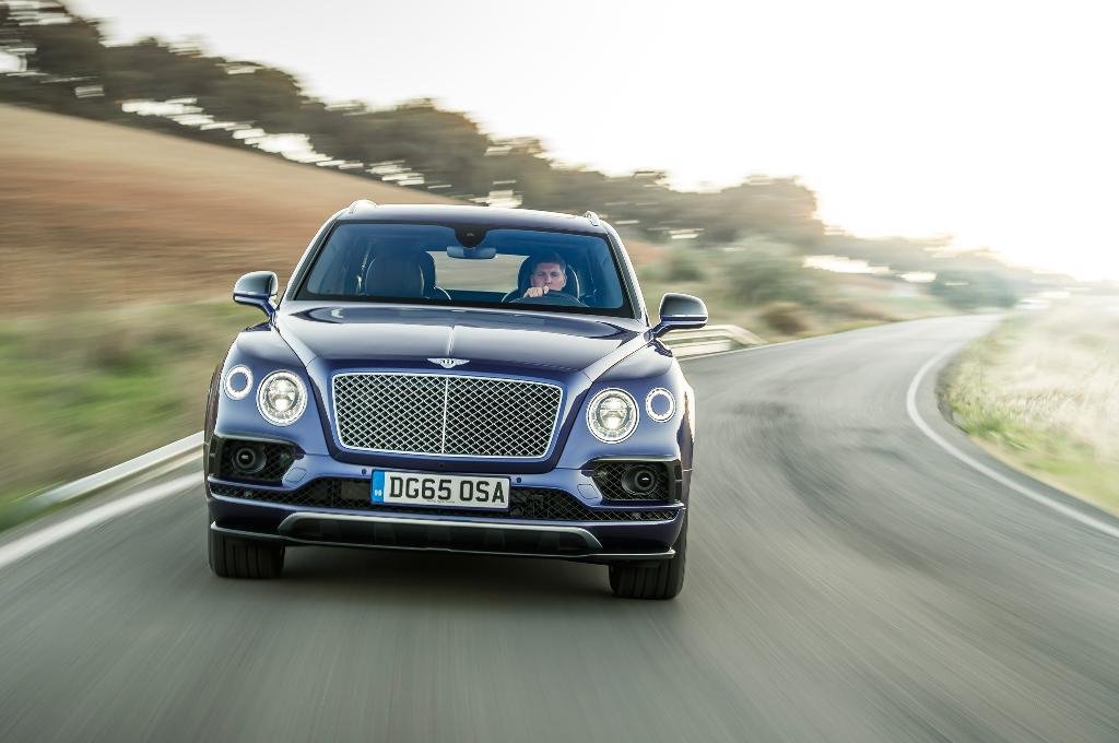 496108BENTAYGA0069.jpg