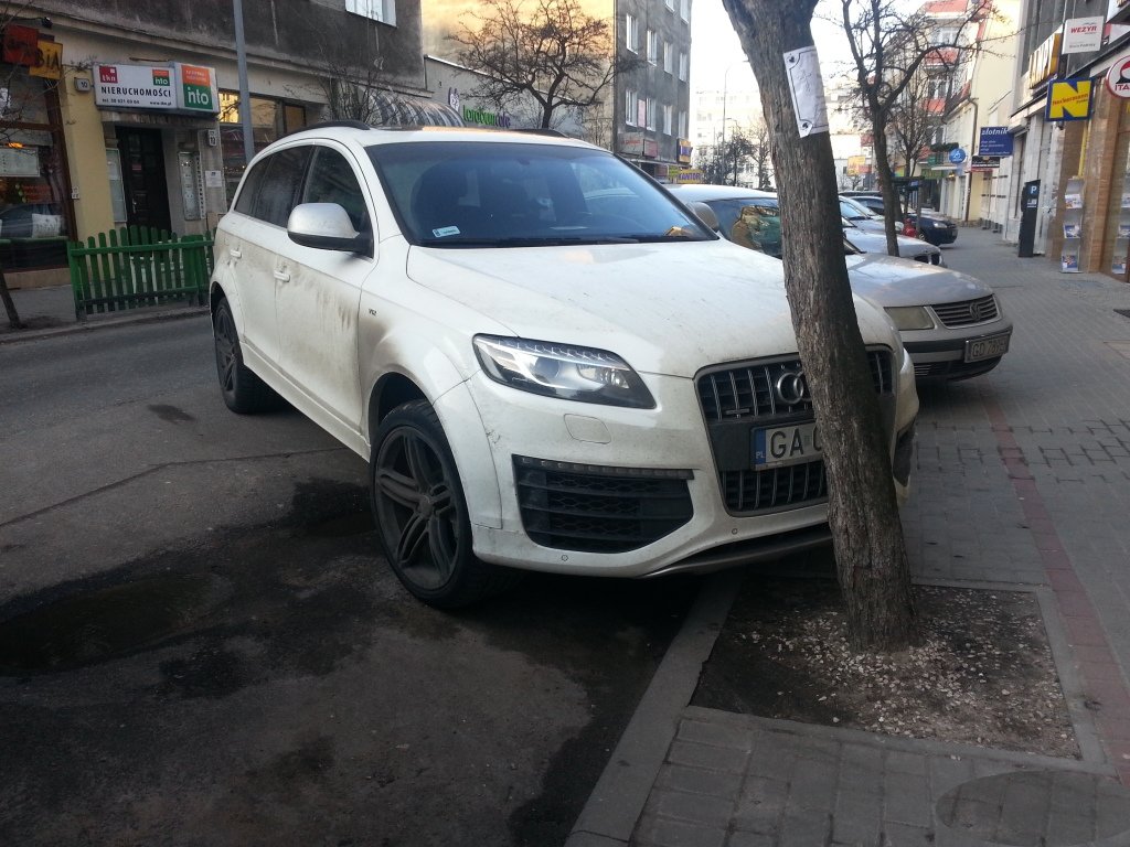 497626715Q7V12.jpg