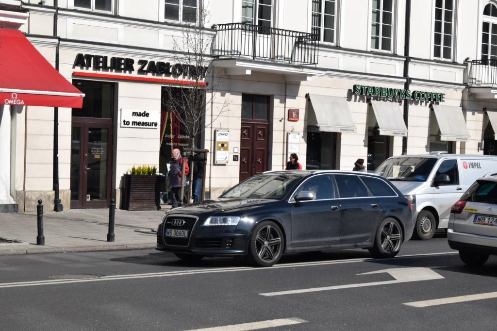 497912RS62673.jpg