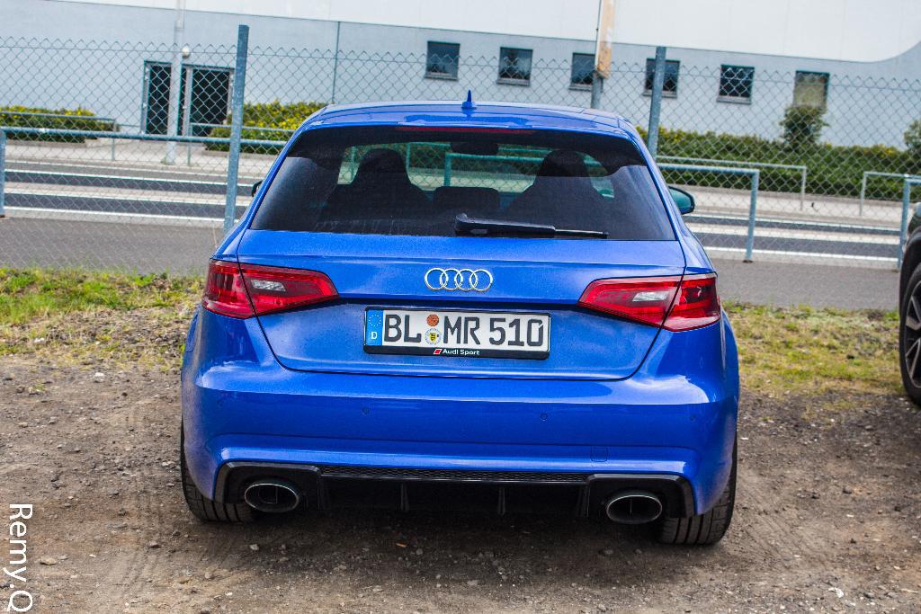 498385RS38V1513.jpg