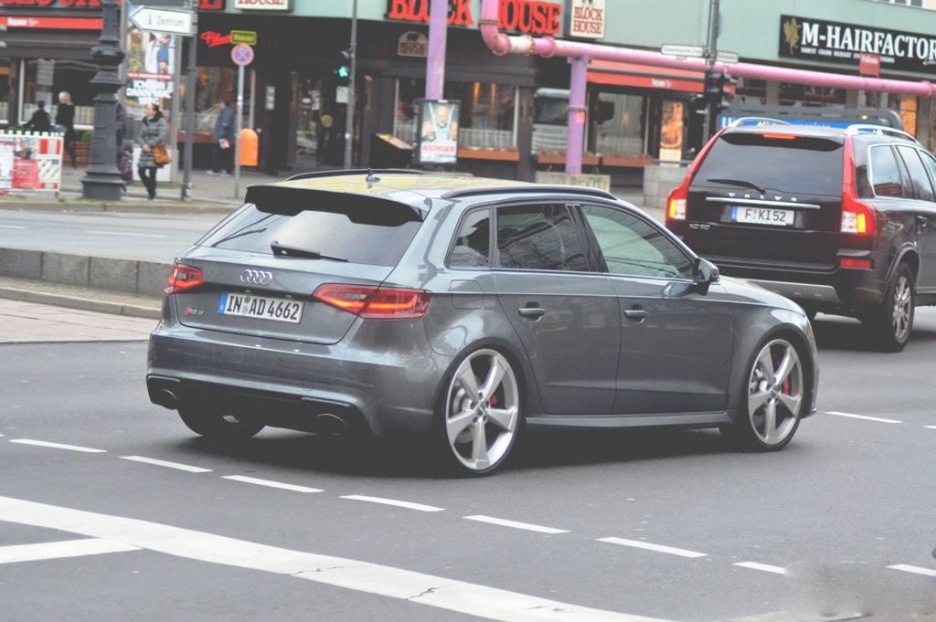 500697RS38V0876.jpg