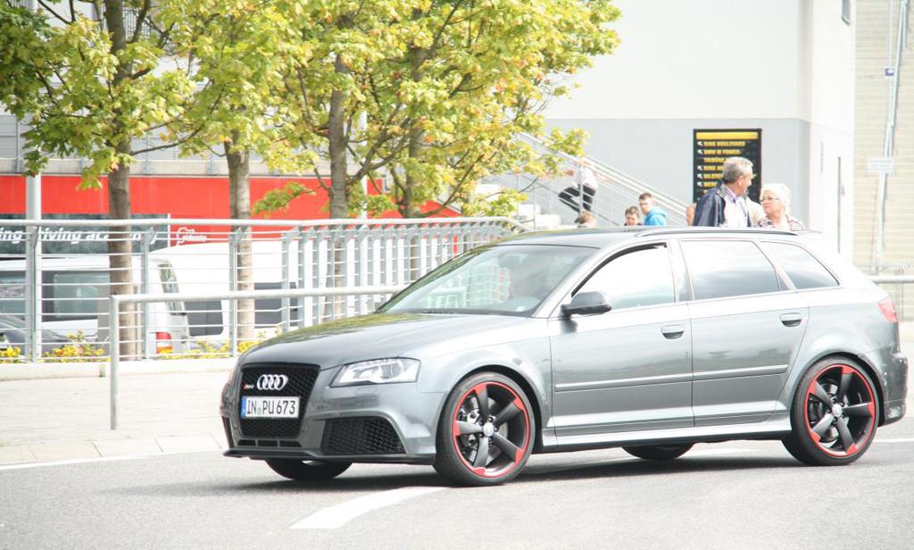 501697176RS3ESQUIROU.jpg