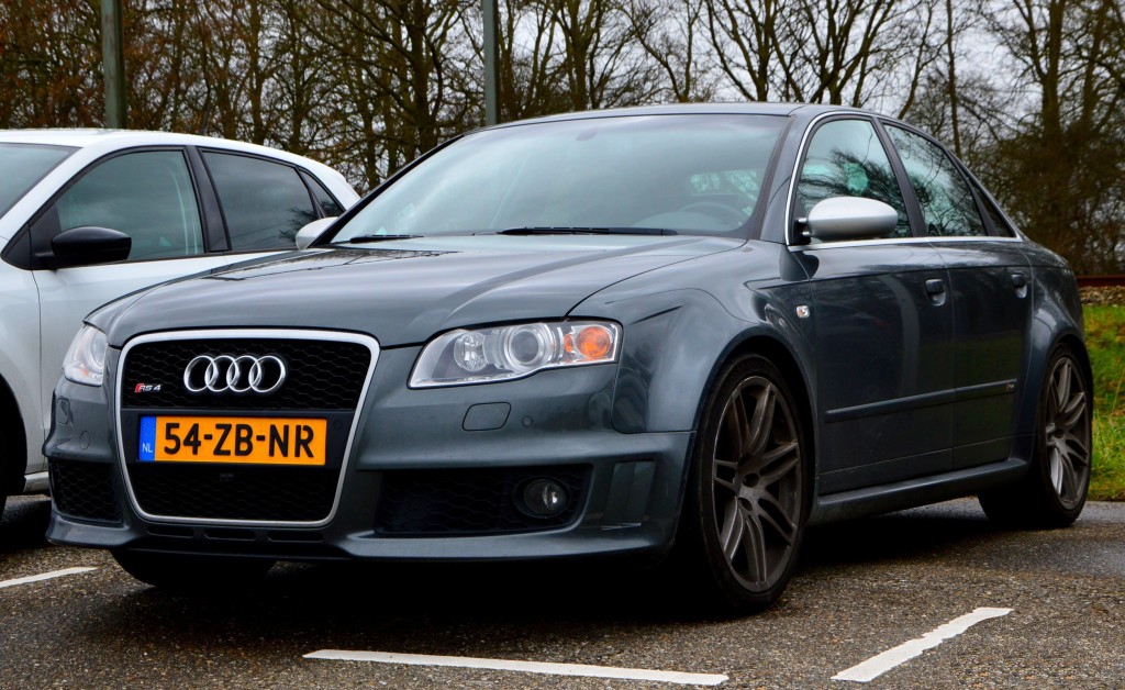 505793AUDIRS42377.jpg