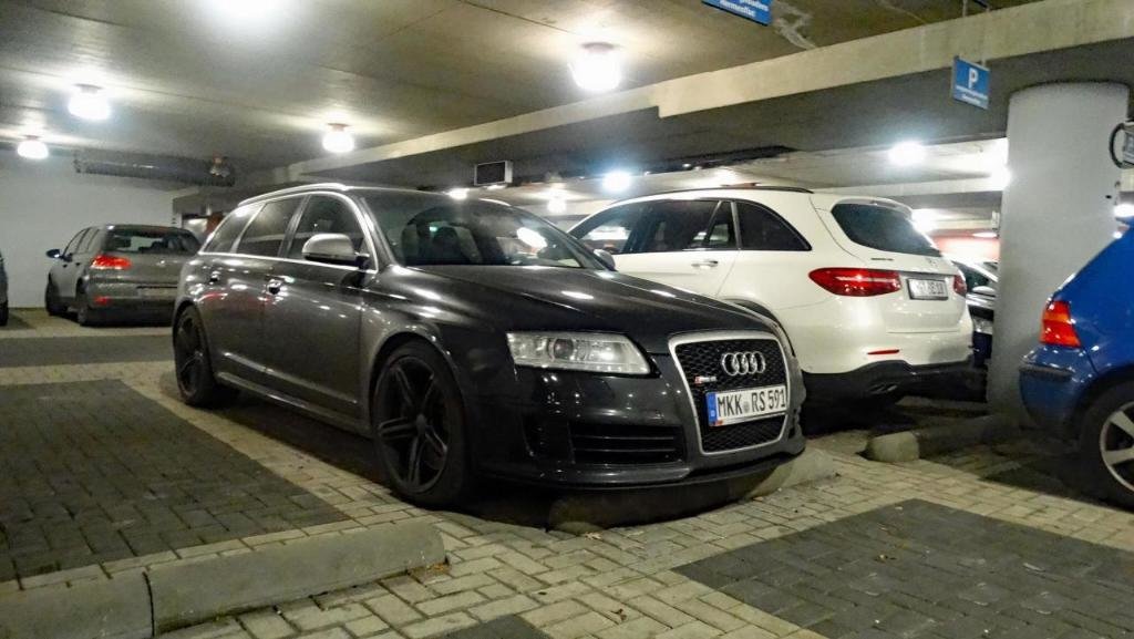 505851RS62439.jpg