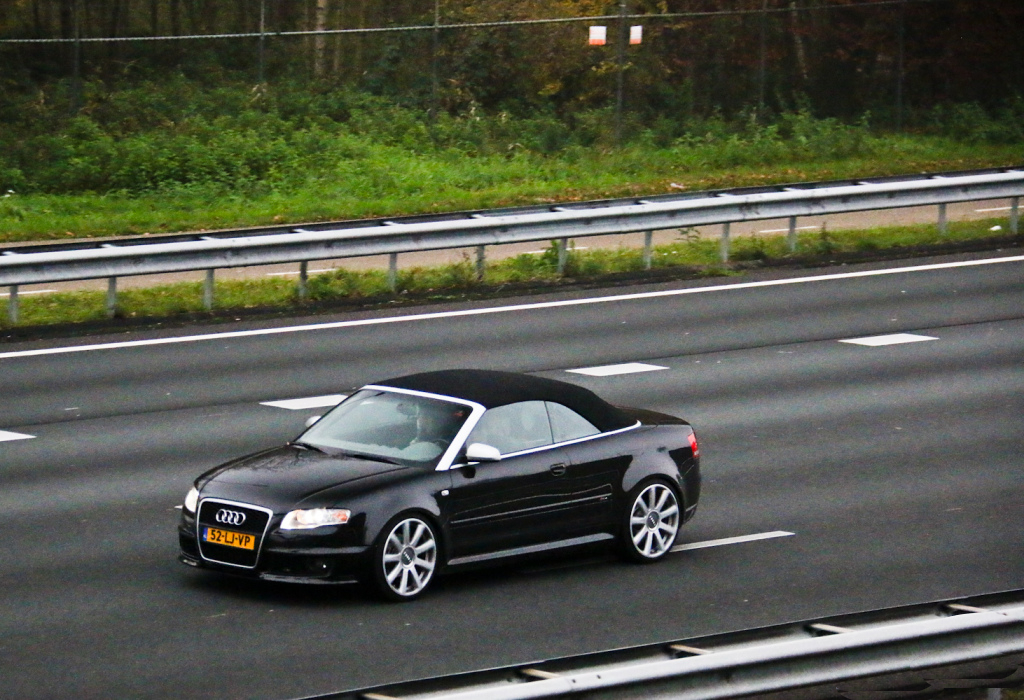 506258AUDIRS41605.jpg