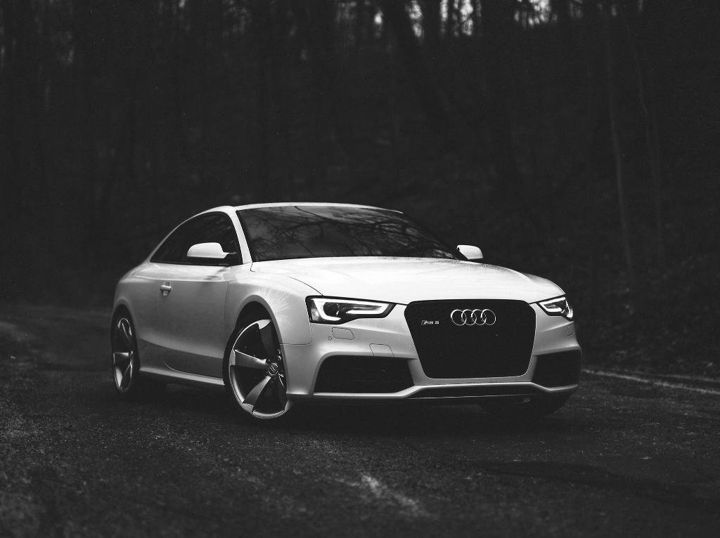 506771AUDIRS5682.jpg