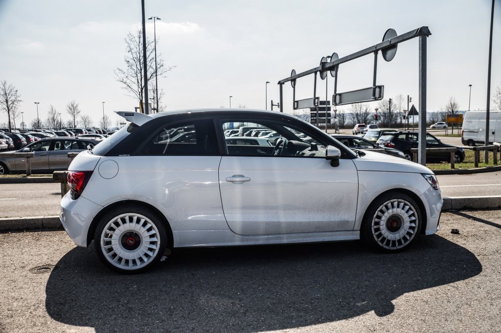 507233A1QUATTRO868.jpg