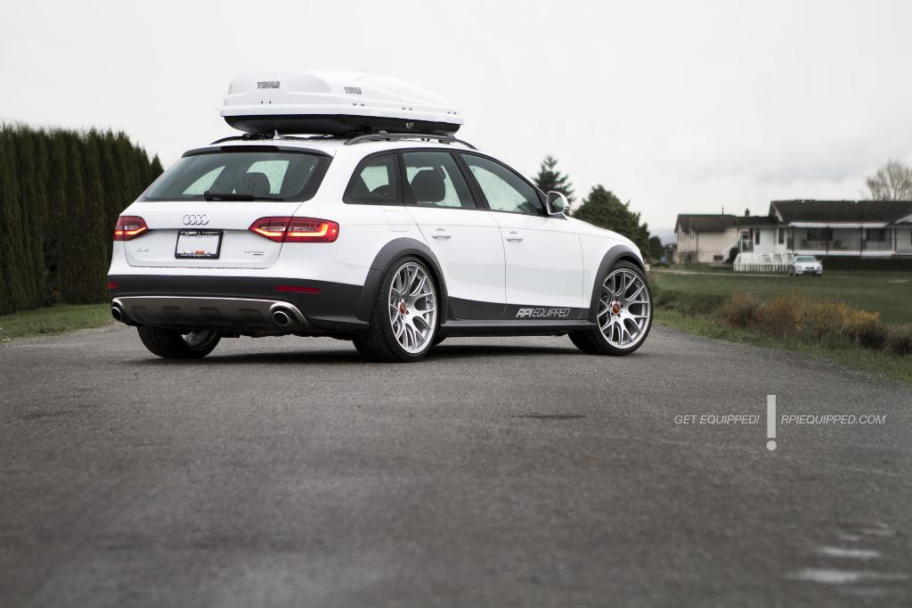 507479783AUDIA4ALLROAD.jpg