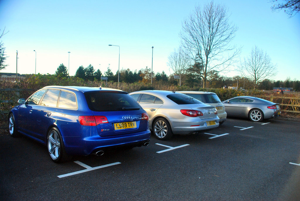507684RS6ESQUIROU071.jpg