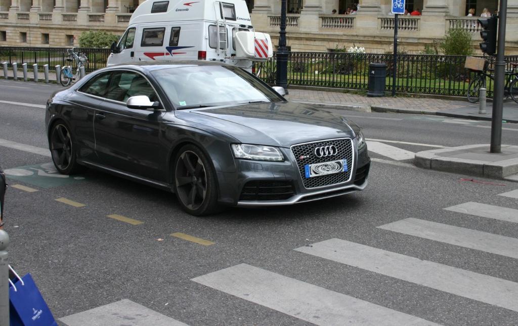 508196AUDIRS52646.jpg