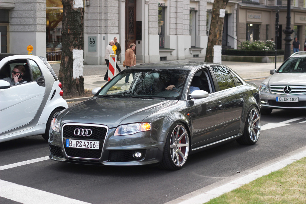 509202AUDIRS42009.jpg
