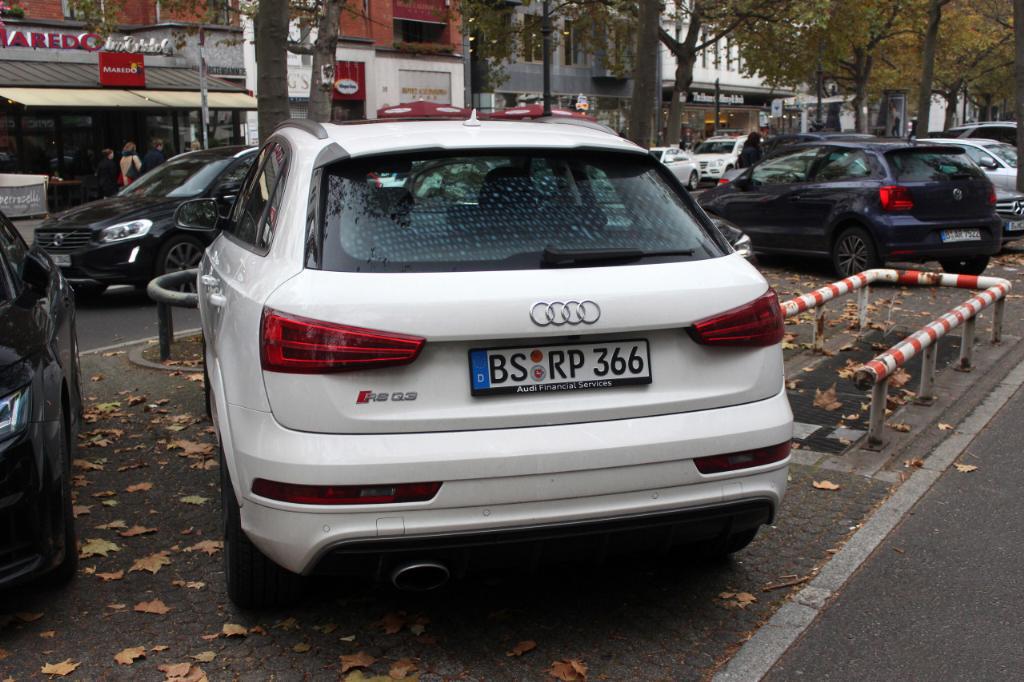 509814RSQ31956.jpg