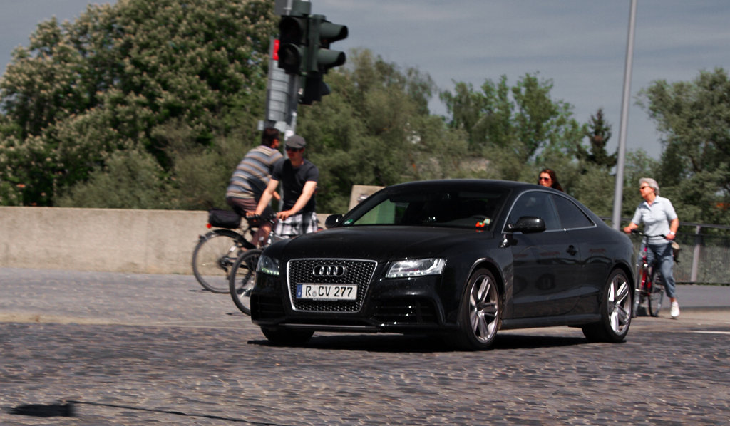 513637AUDIRS5669.jpg