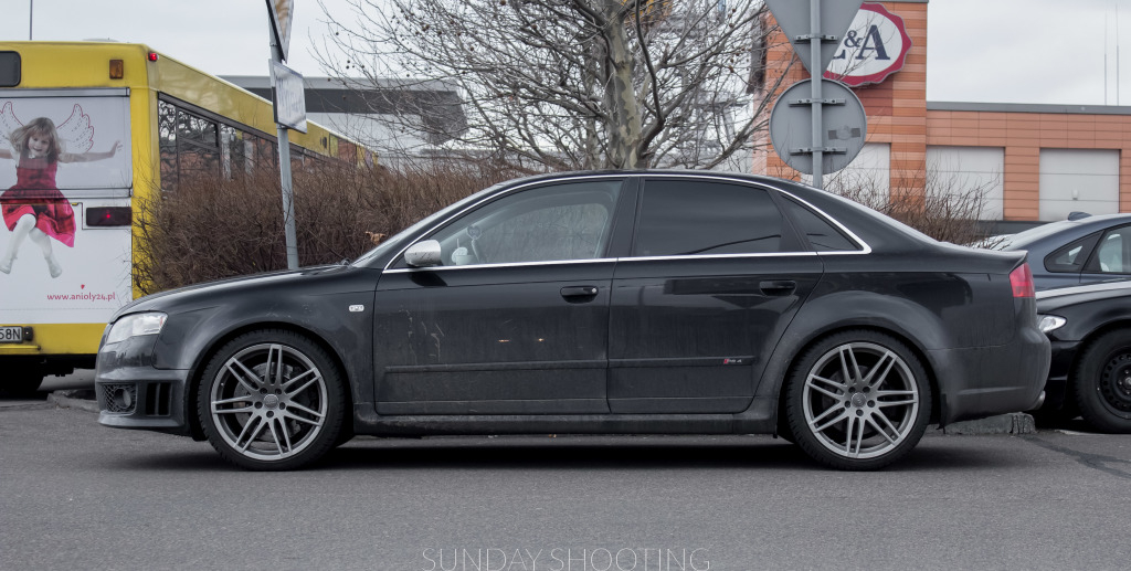 513709AUDIRS42465.jpg
