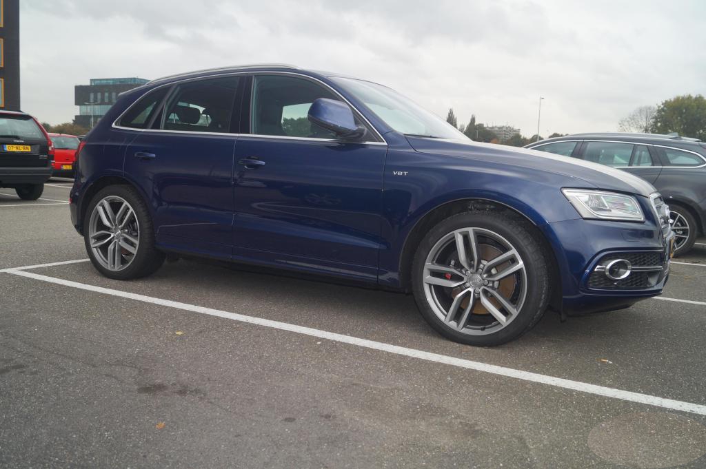 513886AUDISQ51381.jpg