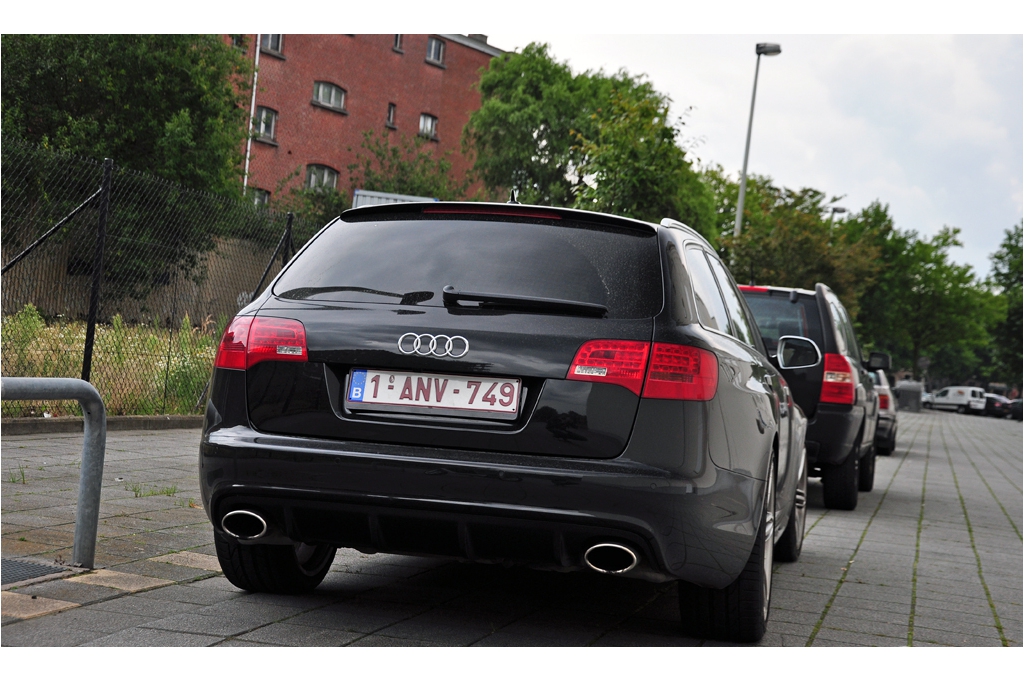 513941RS6618.jpg