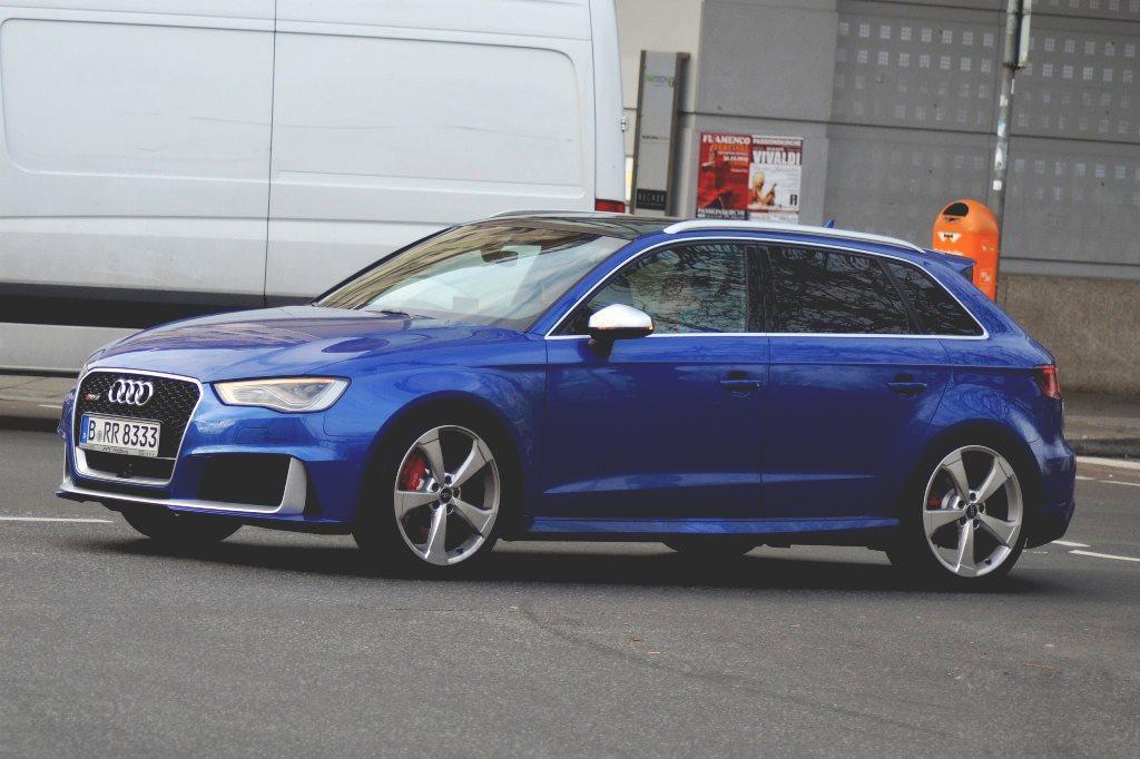 513990RS38V0896.jpg