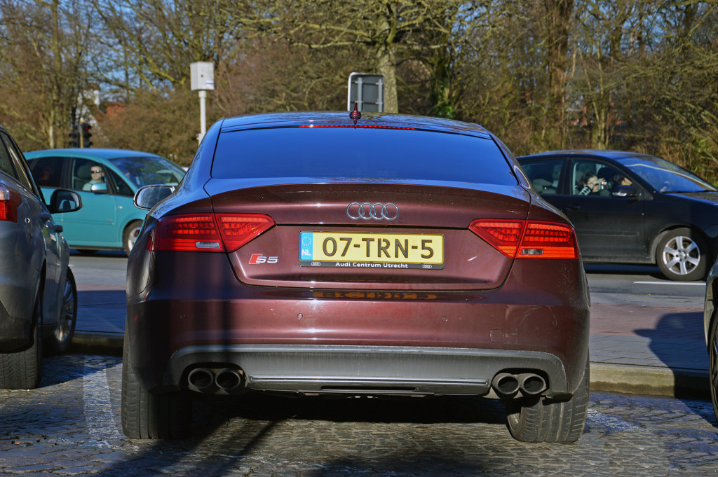 516092199S5SPORTBACK.jpg