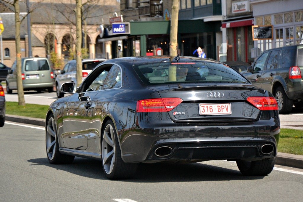 516919AUDIRS5780.jpg