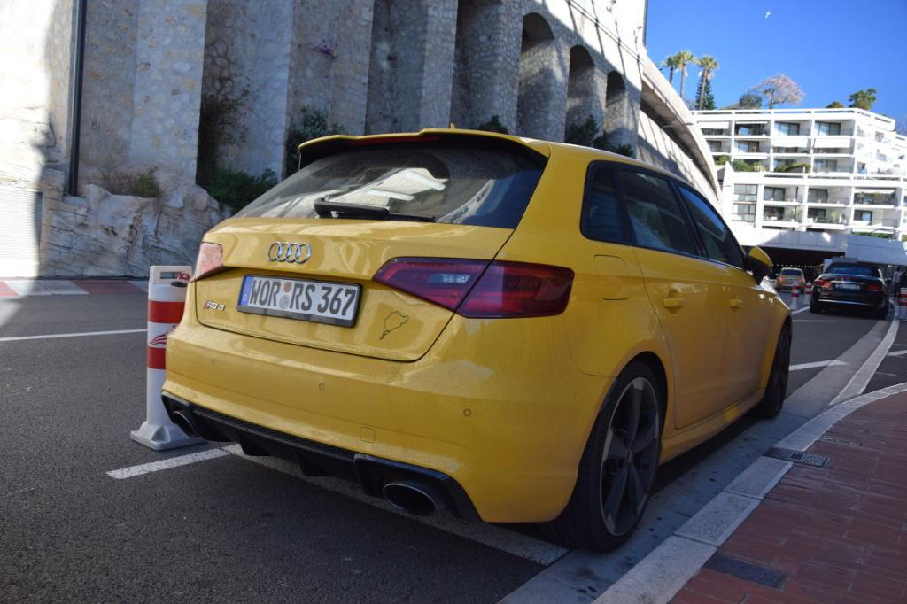 516927RS38V1870.jpg
