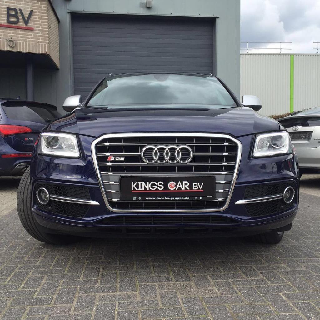 517453AUDISQ52126.jpg