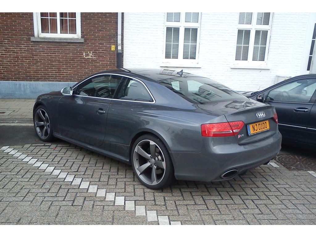 518131AUDIRS5408.jpg