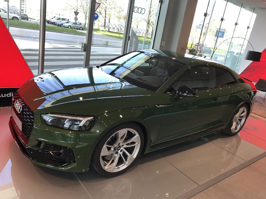 518293RS5B90163.jpg