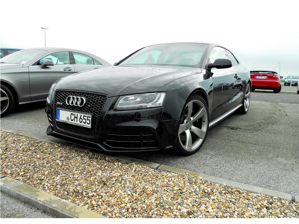 518599AUDIRS5434.jpg