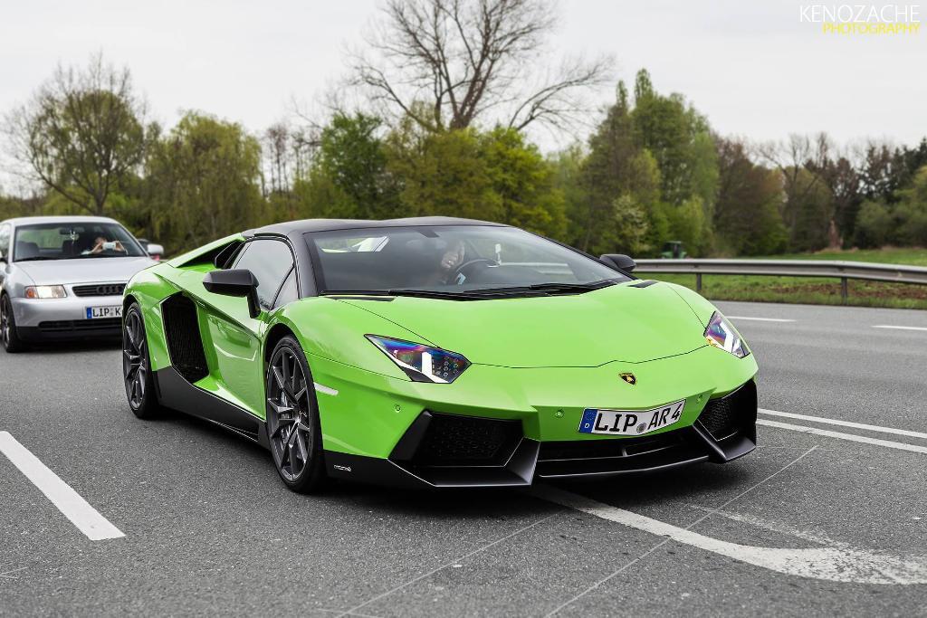 518645959LAMBORGHINIAVENTADOR.jpg