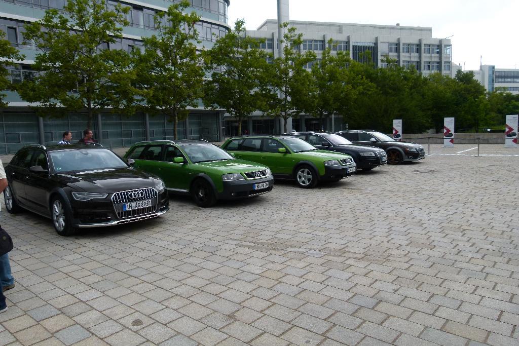 518820939AUDIA6C7ALLROAD.jpg