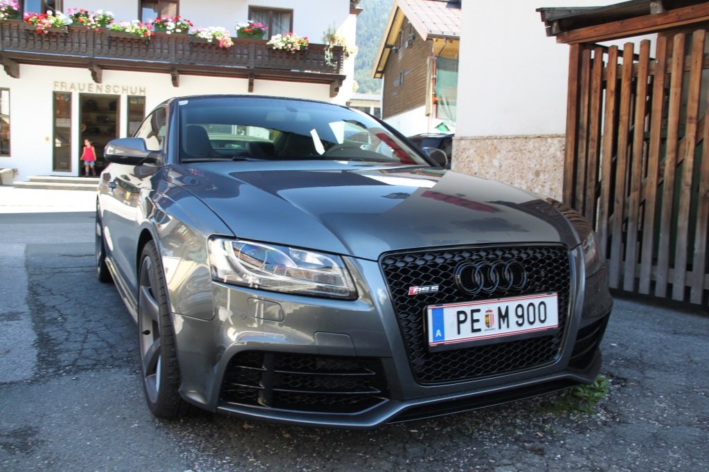 519810AUDIRS5941.jpg