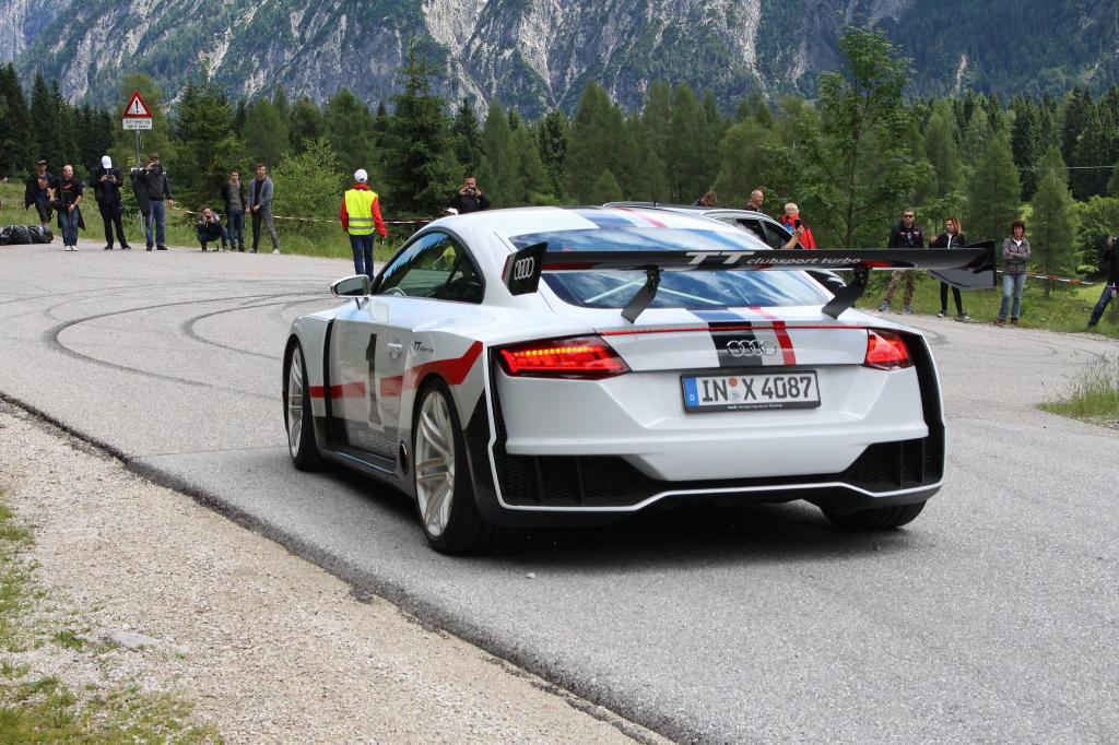 5206491402QUATTROLEGENDE2017.jpg