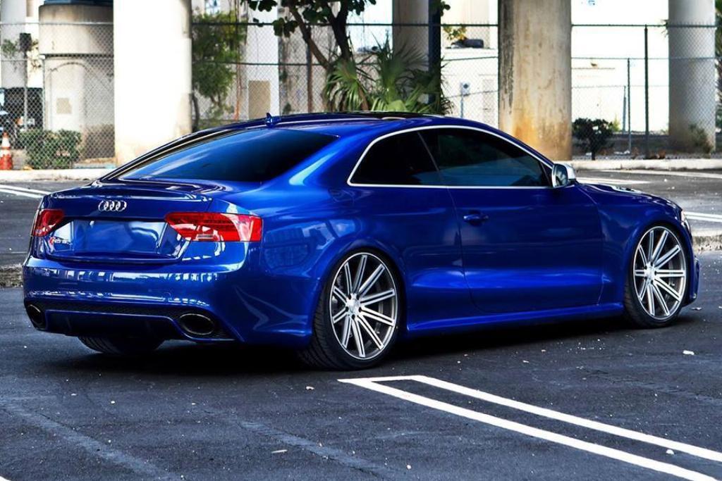 522969AUDIRS53119.jpg