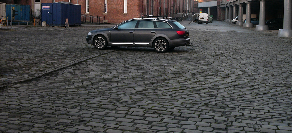 523730126AUDIA6C6ALLROAD.jpg