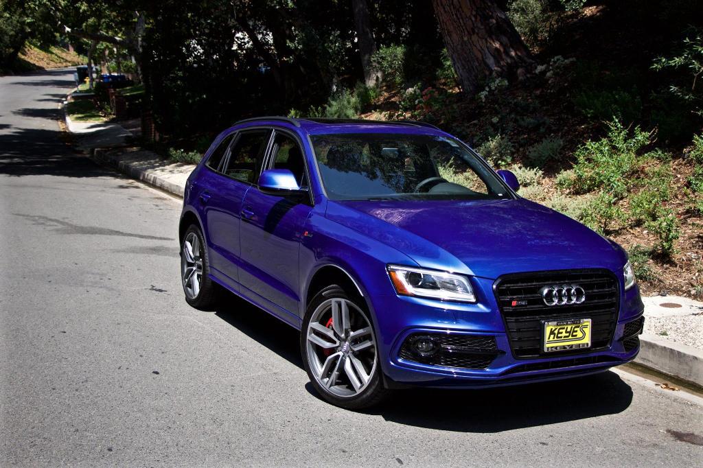 523743AUDISQ52384.jpg