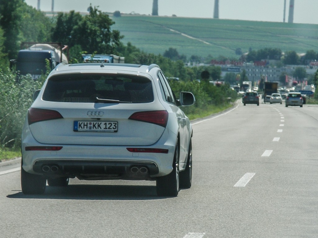 524154AUDISQ51285.jpg