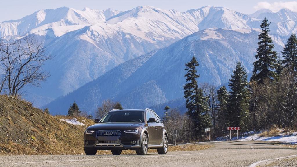 524338998AUDIA4ALLROAD.jpg