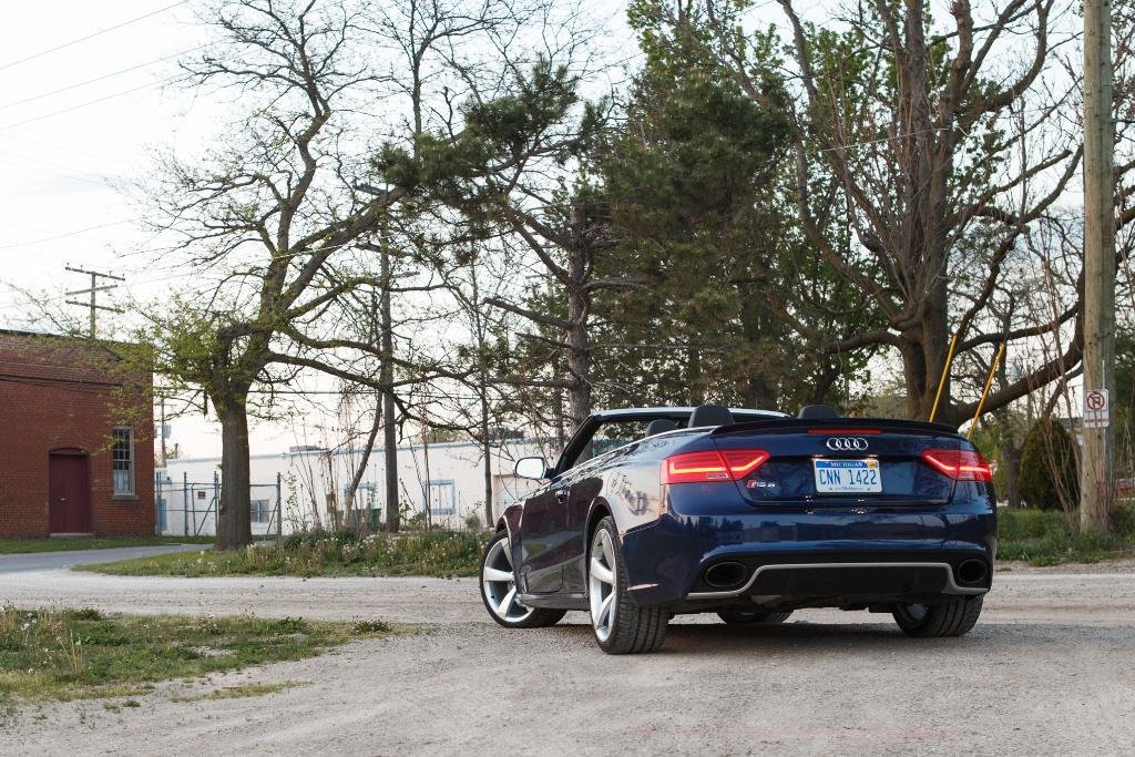 525903357RS5CABRIOLET.jpg