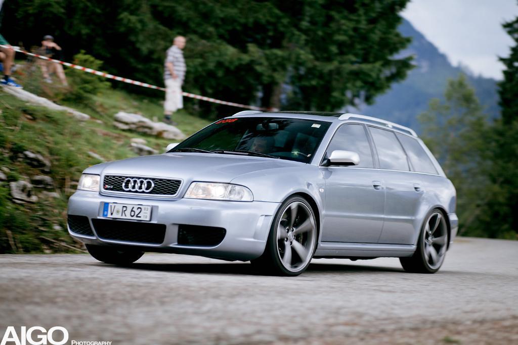 526398AUDIRS4B50051.jpg