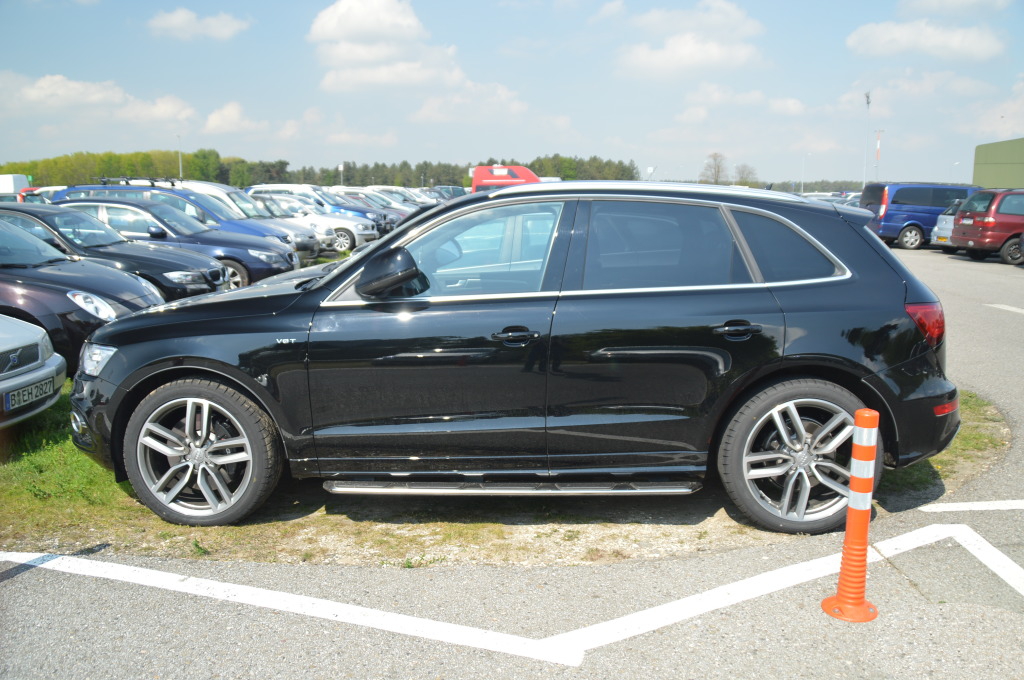 526723AUDISQ51098.jpg