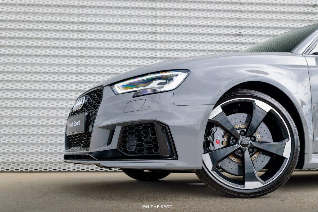 527095RS38V3066.jpg