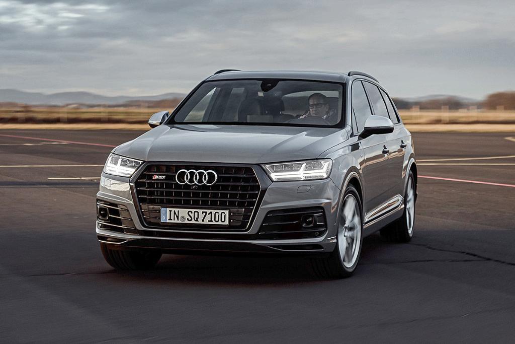 528011AUDISQ70064.jpg