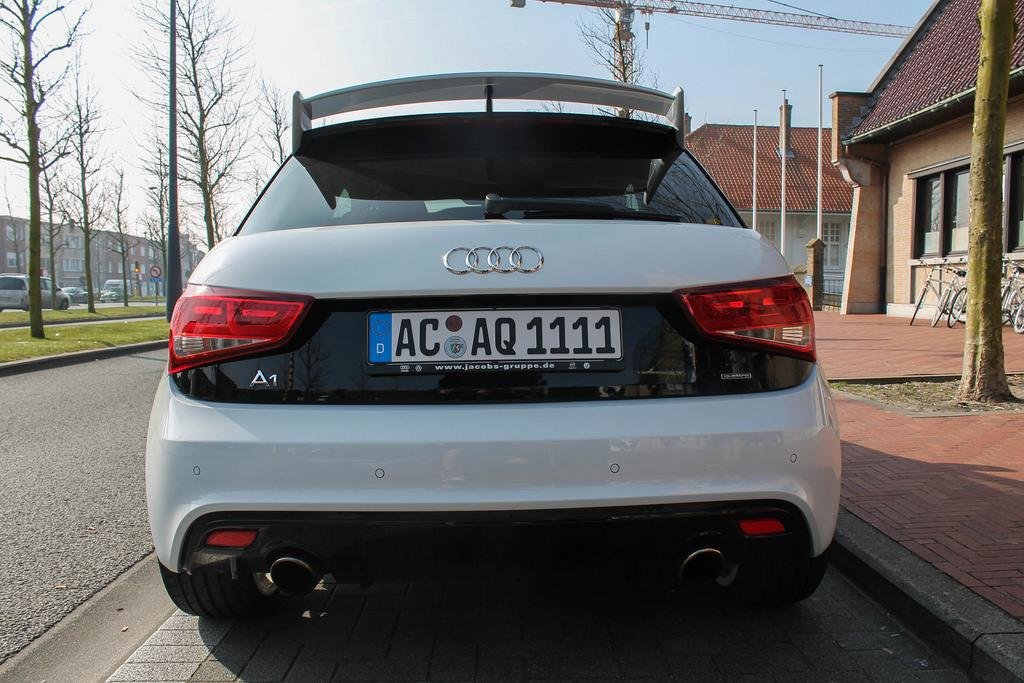 528859A1QUATTRO852.jpg