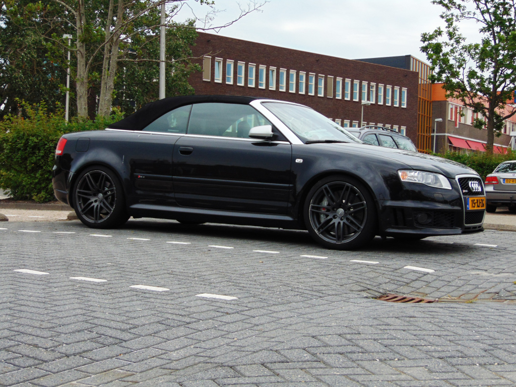 530645AUDIRS42127.jpg